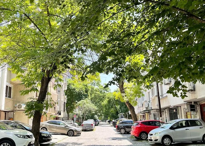 Cozy At The Heart Of Burgas City